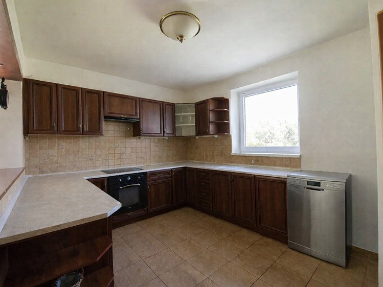 Prodej rodinného domu 230 m², pozemek 1 720 m² - foto 6