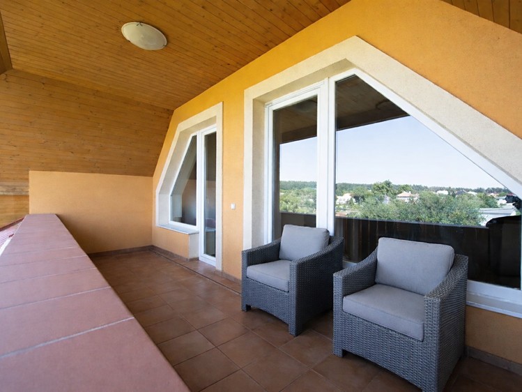Prodej rodinného domu 230 m², pozemek 1 720 m² - foto 5