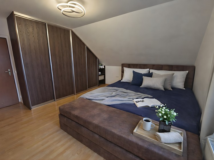 Prodej rodinného domu 230 m², pozemek 1 720 m² - foto 8