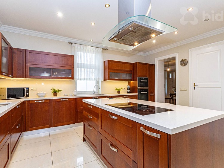 Prodej  rodinného domu 485 m², pozemek 2 421 m² - foto 5