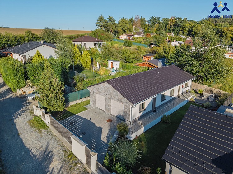 Prodej rodinného domu 127 m², pozemek 500 m² - foto 1