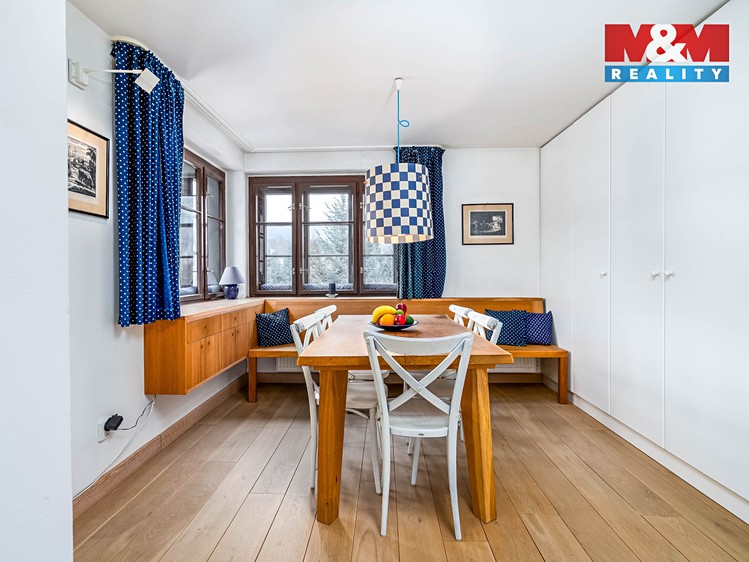 Prodej  rodinného domu 278 m², pozemek 610 m² - foto 4