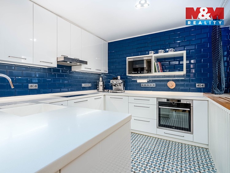 Prodej  rodinného domu 278 m², pozemek 610 m² - foto 6