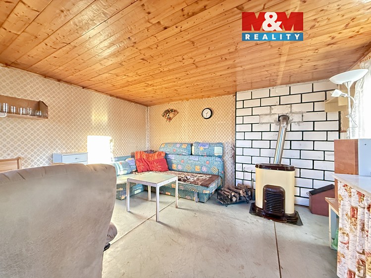 Prodej chaty 20 m², pozemek 285 m² - foto 1