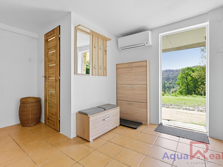 Prodej chaty 82 m², pozemek 1 255 m² - foto 5