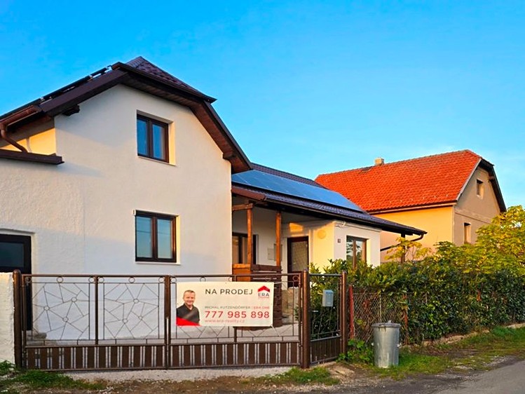 Prodej rodinného domu 158 m², pozemek 2 055 m² - foto 3