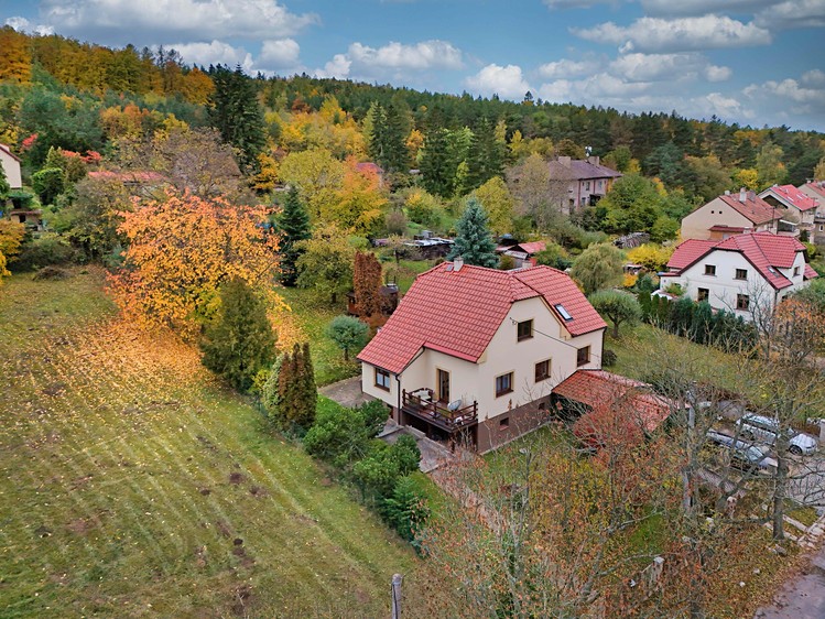 Prodej rodinného domu 194 m², pozemek 1 039 m² - foto 5