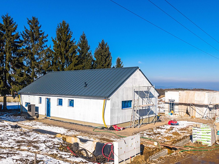 Prodej rodinného domu 153 m², pozemek 866 m² - foto 6