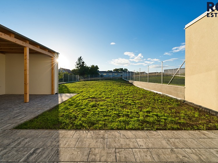 Prodej  rodinného domu 167 m², pozemek 679 m² - foto 5