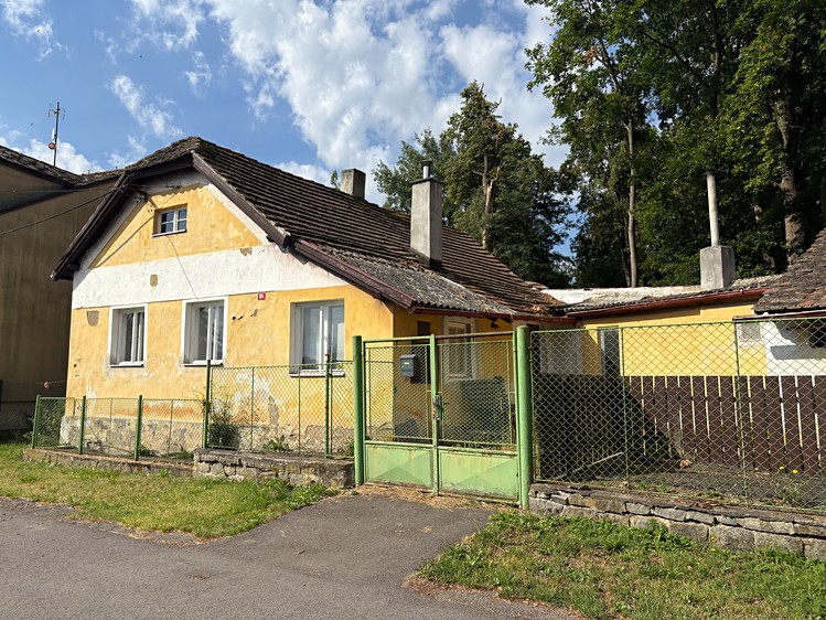Prodej rodinného domu 74 m², pozemek 268 m² - foto 2