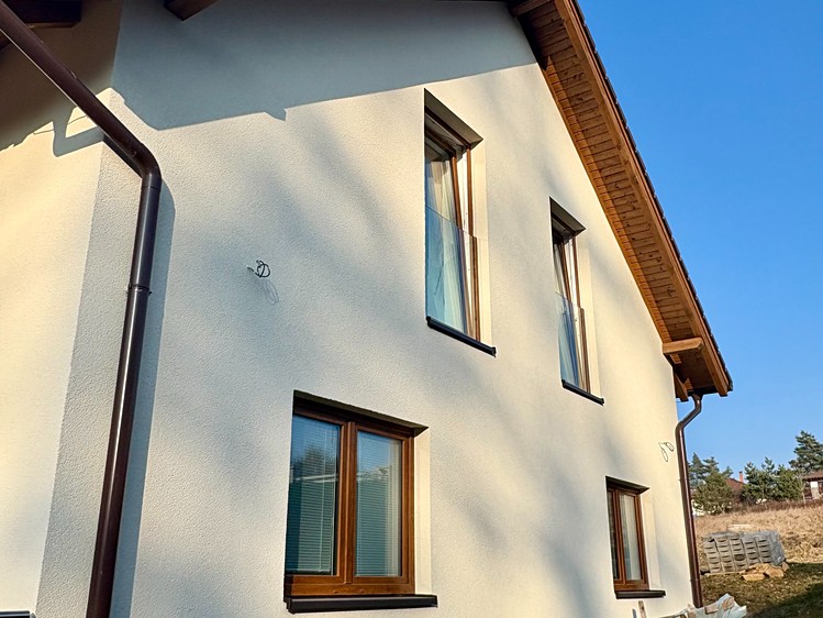 Prodej rodinného domu 158 m², pozemek 1 219 m² - foto 1