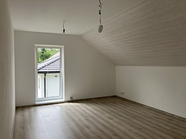 Prodej rodinného domu 158 m², pozemek 1 219 m² - foto 6