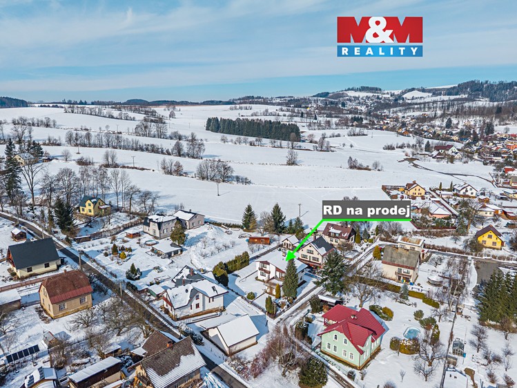 Prodej rodinného domu 300 m², pozemek 1 340 m² - foto 1