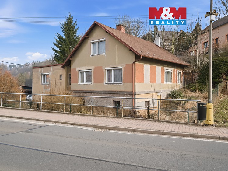 Prodej rodinného domu 120 m², pozemek 735 m² - foto 1