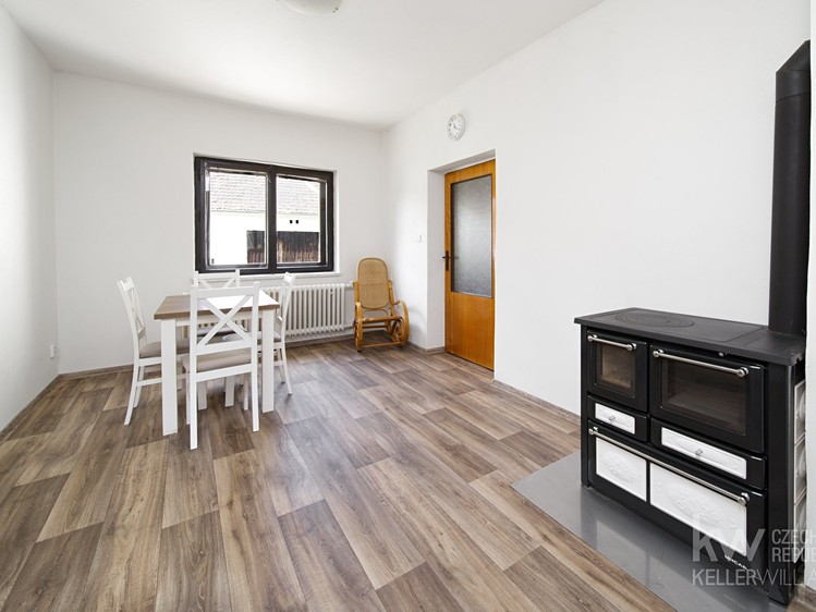 Prodej rodinného domu 140 m², pozemek 1 013 m² - foto 6