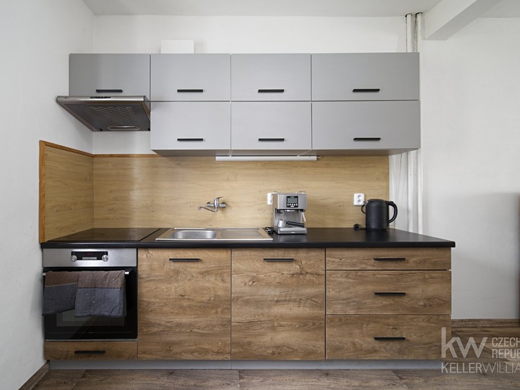 Prodej rodinného domu 140 m², pozemek 1 013 m² - foto 8