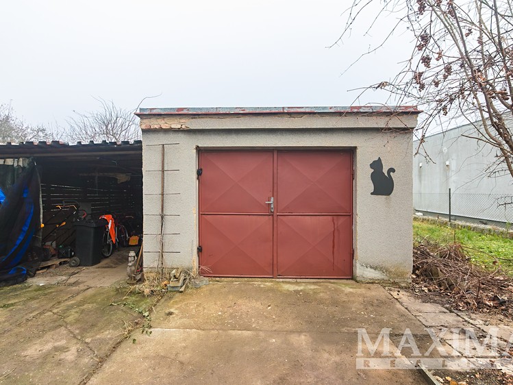 Prodej rodinného domu 184 m², pozemek 907 m² - foto 5