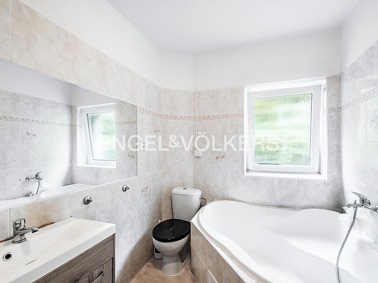 Prodej  rodinného domu 132 m², pozemek 602 m² - foto 6