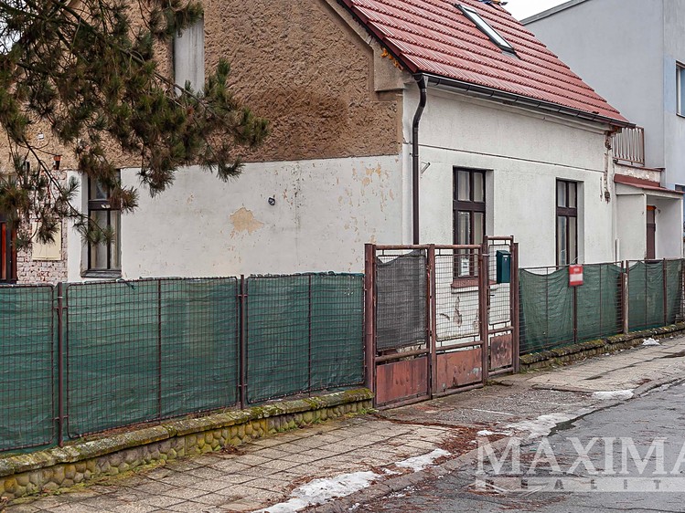 Prodej rodinného domu 168 m², pozemek 955 m² - foto 1