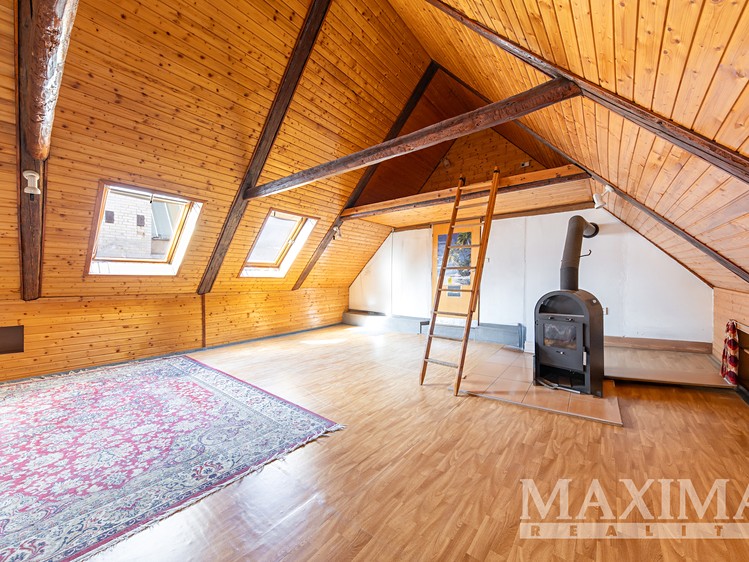Prodej rodinného domu 290 m², pozemek 283 m² - foto 4