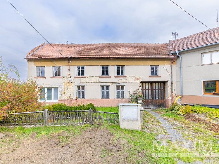 Prodej rodinného domu 100 m², pozemek 4 135 m² - foto 1