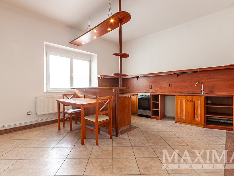 Prodej rodinného domu 200 m², pozemek 298 m² - foto 4