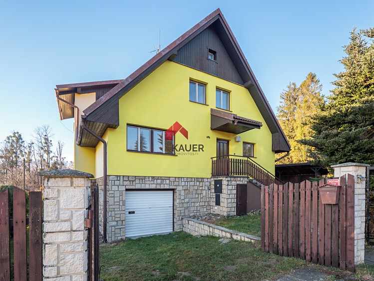 Prodej rodinného domu 259 m², pozemek 887 m² - foto 3