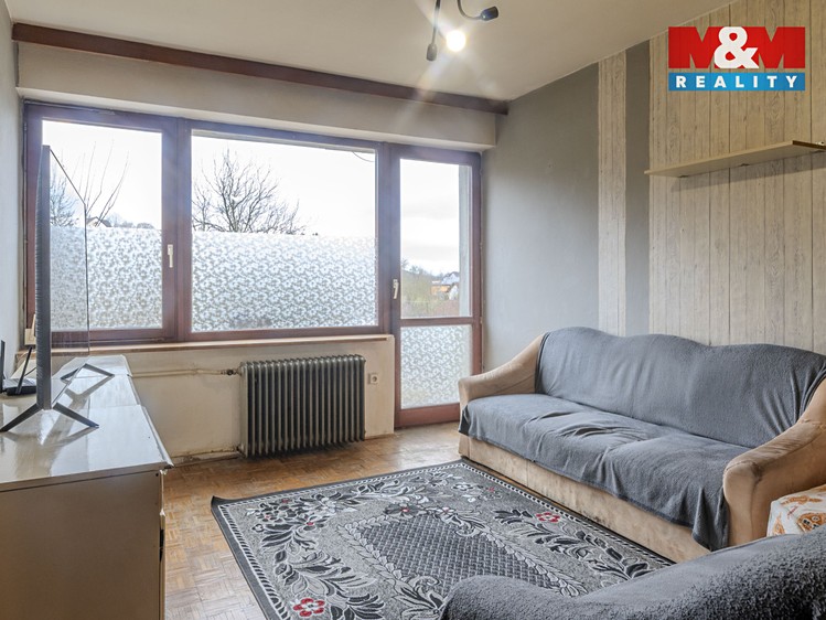 Prodej rodinného domu 220 m², pozemek 875 m² - foto 3