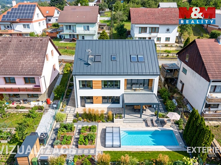 Prodej rodinného domu 220 m², pozemek 875 m² - foto 6