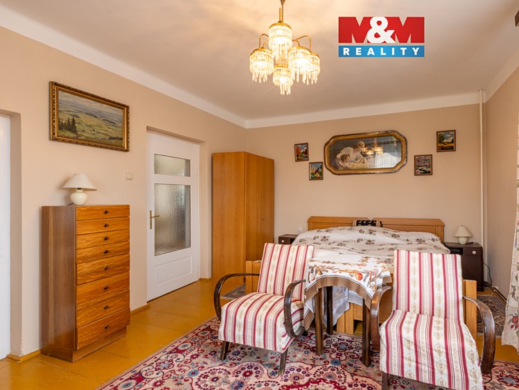 Prodej rodinného domu 110 m², pozemek 2 148 m² - foto 1