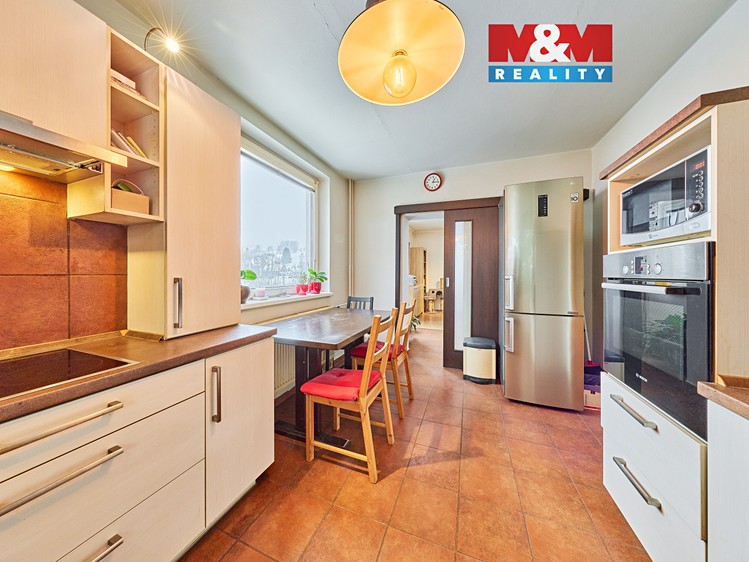 Prodej rodinného domu 600 m², pozemek 1 197 m² - foto 1