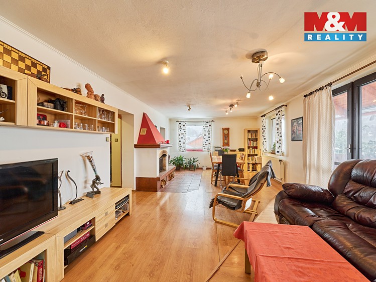Prodej rodinného domu 600 m², pozemek 1 197 m² - foto 2