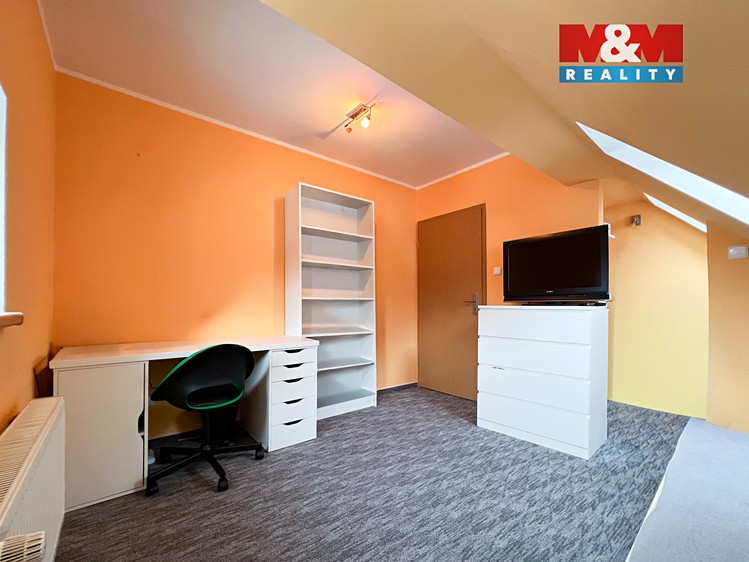 Prodej rodinného domu 270 m², pozemek 2 330 m² - foto 7
