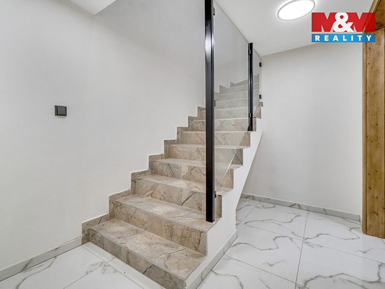 Prodej rodinného domu 138 m², pozemek 98 m² - foto 7