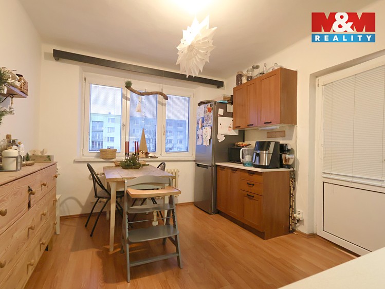 Prodej rodinného domu 196 m², pozemek 794 m² - foto 3