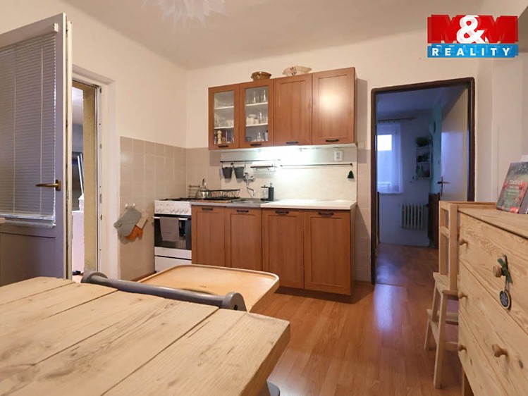 Prodej rodinného domu 196 m², pozemek 794 m² - foto 5