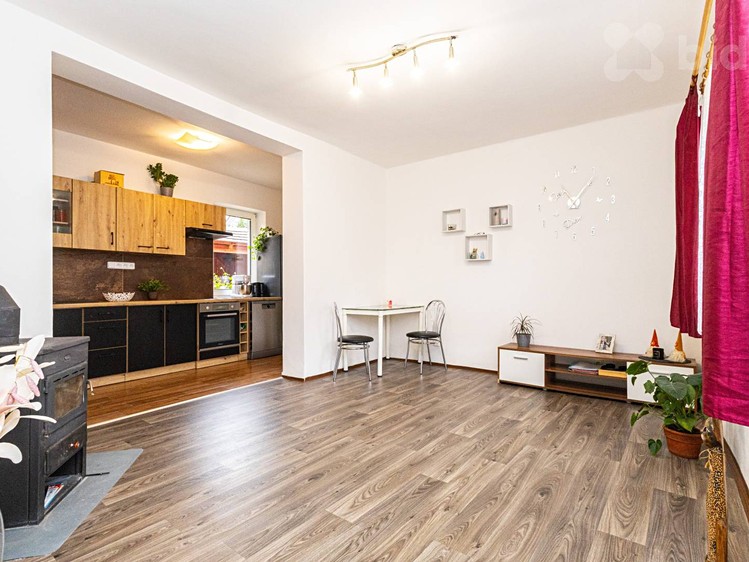 Prodej  rodinného domu 102 m², pozemek 99 m² - foto 5