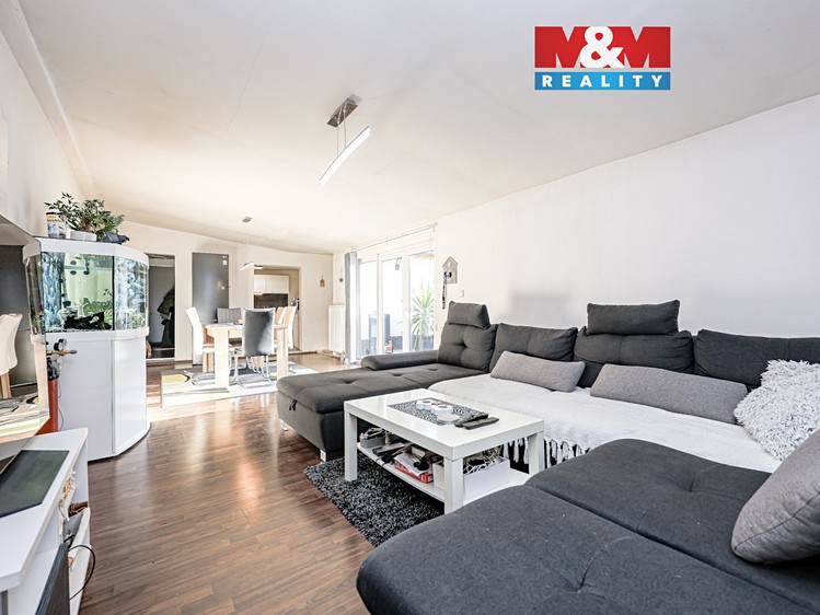 Prodej rodinného domu 160 m², pozemek 177 m² - foto 1