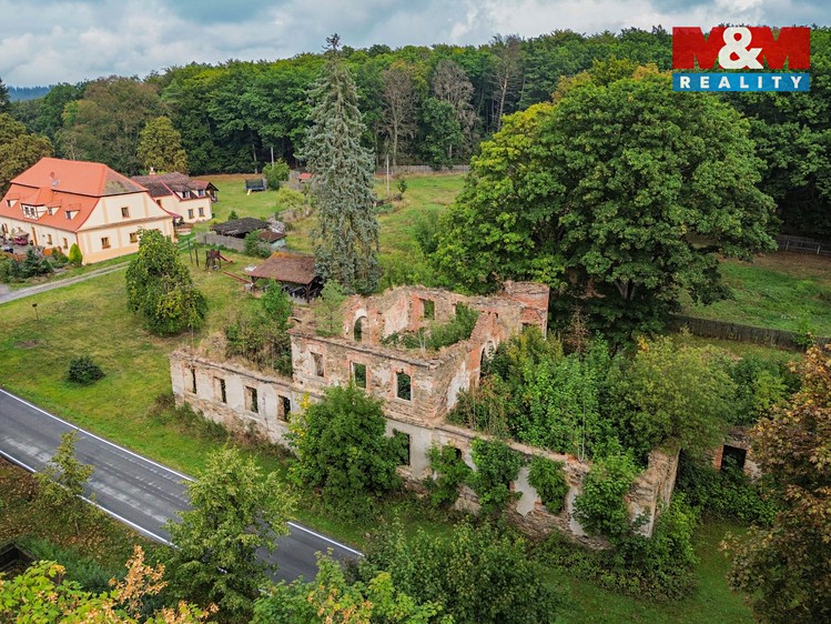 Prodej  chalupy 689 m², pozemek 17 957 m² - foto 5
