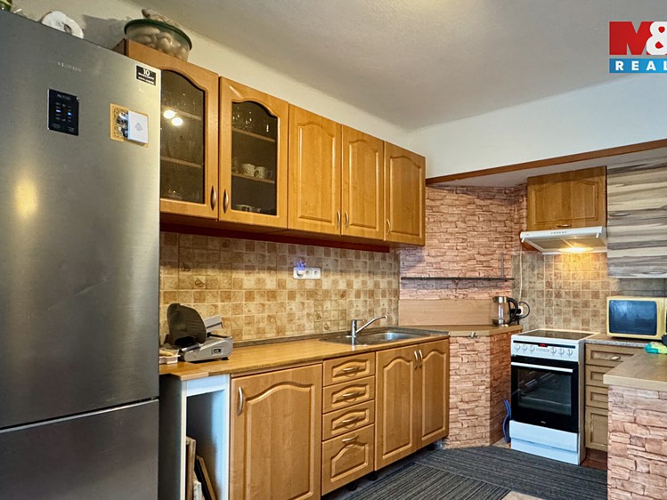Prodej rodinného domu 151 m², pozemek 961 m² - foto 5