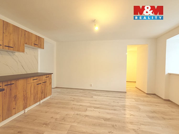 Prodej rodinného domu 117 m², pozemek 149 m² - foto 8