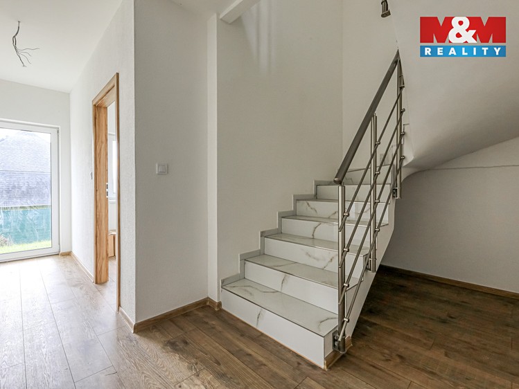 Prodej  rodinného domu 98 m², pozemek 388 m² - foto 4