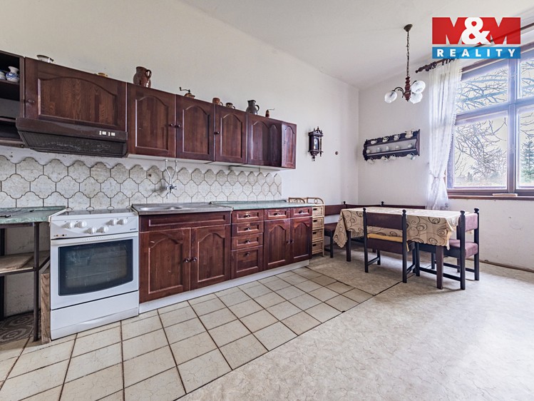 Prodej rodinného domu 160 m², pozemek 4 357 m² - foto 8