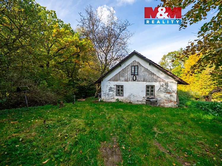 Prodej rodinného domu 98 m², pozemek 7 853 m² - foto 1