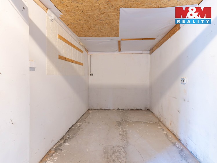 Prodej rodinného domu 115 m², pozemek 330 m² - foto 8