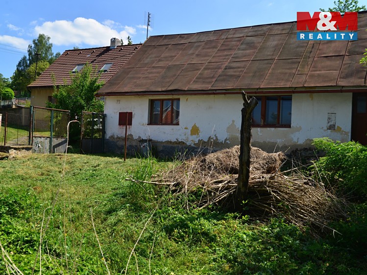 Prodej rodinného domu 188 m², pozemek 444 m² - foto 3