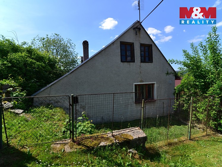 Prodej rodinného domu 188 m², pozemek 444 m² - foto 8