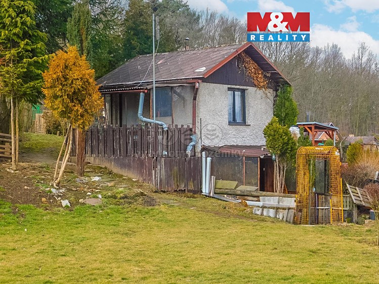 Prodej chaty 20 m², pozemek 16 m² - foto 1