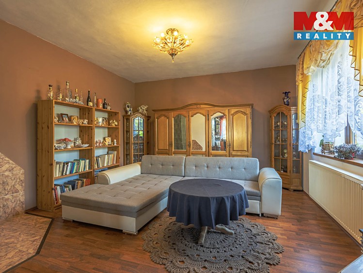 Prodej rodinného domu 180 m², pozemek 870 m² - foto 6