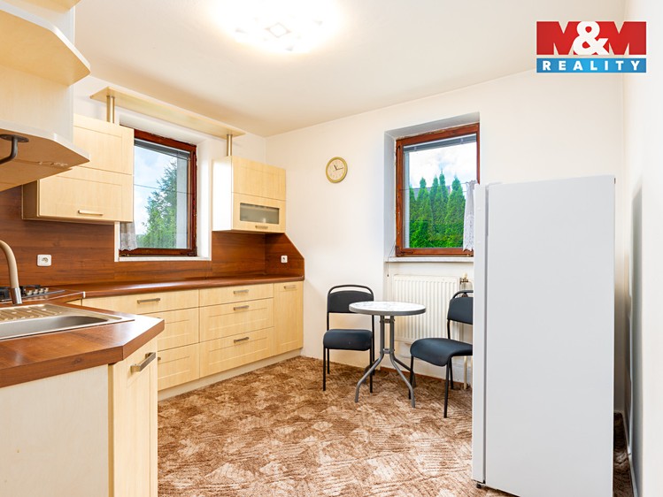 Prodej rodinného domu 125 m², pozemek 900 m² - foto 4